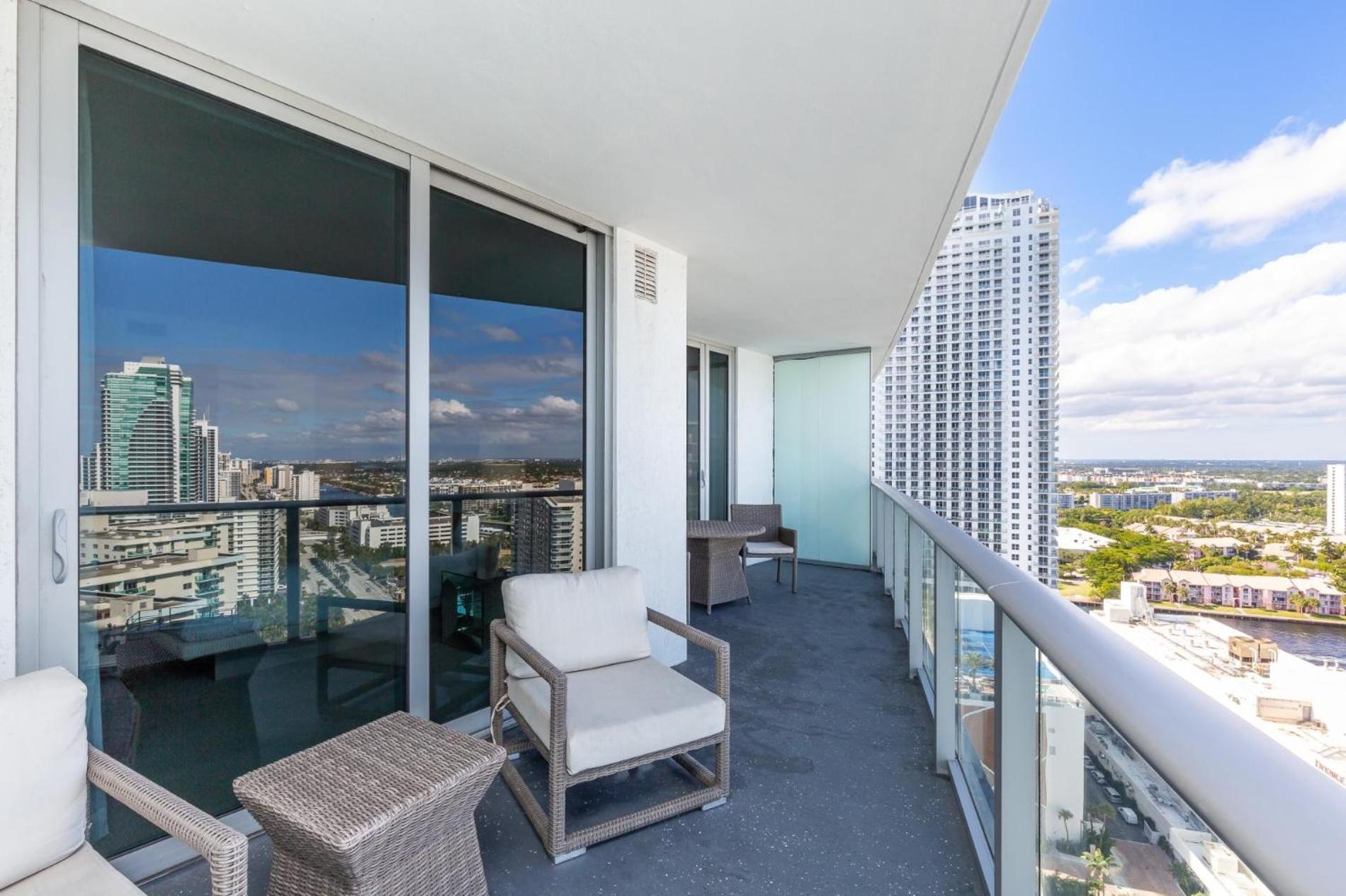 Ocean View 1 Bed On The Beach 19Th Floor Hollywood ハランデール・ビーチ エクステリア 写真